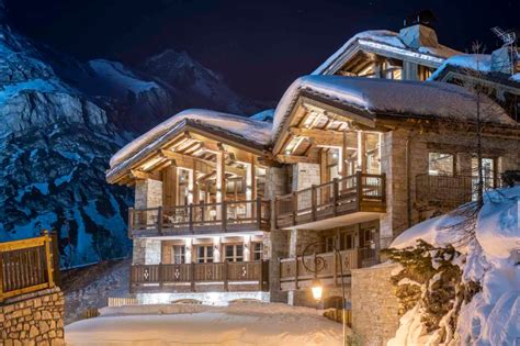 Best Luxury Ski Chalets Holidays In Val D Isere Leo Trippi Alpine