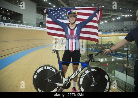 Chloe Dygert Of Usa Celebrates Her Win To Become World Champion In The