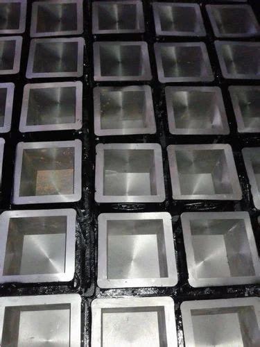 Ci Cube Mould X Mm Size At Piece In