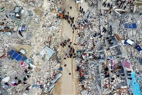 Terremoto en Turquía y Siria deja más de 17 mil muertos