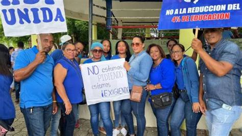 Docentes De Higüey Se Unen A Protesta De La Adp Por Aumento Salarial