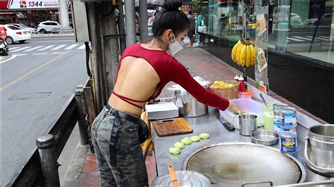 Eggs And Bananas The Most Popular Roti Lady In Bangkok Thai Street Food Youtube