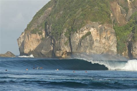 Surf Yo-Yo's - The Wedge, Surf Holidays & Vacations - Yeeew!