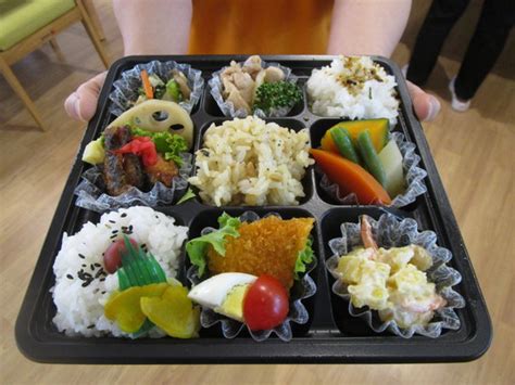 【1030 昼食 秋の味わい 行楽弁当】 お知らせ 住宅型有料老人ホーム アルファリビング岡山野田 病院・介護ナビ Milmil