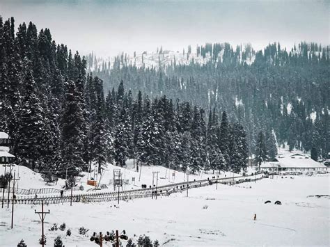 Gulmarg Receives Seasons First Snowfall Turns Into A Winter