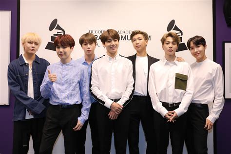 En Otras Palabras Terciopelo Acercarse Bts Grammy Red Carpet