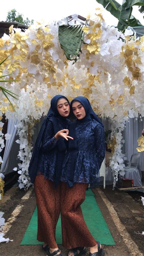 Pin By Sriwahyuni On Simpan Cepat Ootd Kebaya Acara