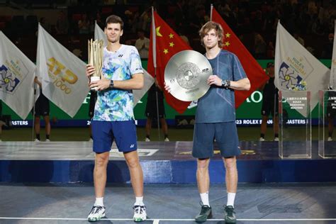 Hubert Hurkacz conquistó el Masters 1000 de Shanghái Hispanic Sports