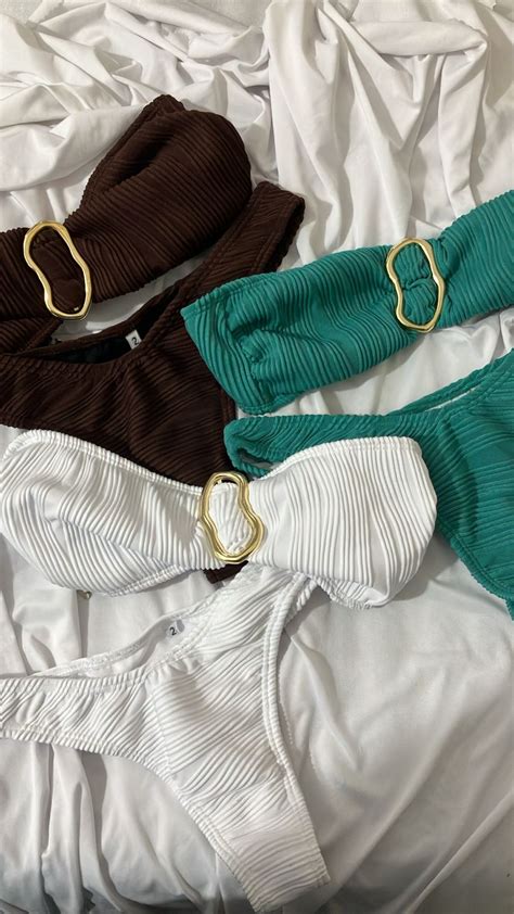 Bikini Texturada Top Con Argolla En El Medio Bikini Texturada Top Con