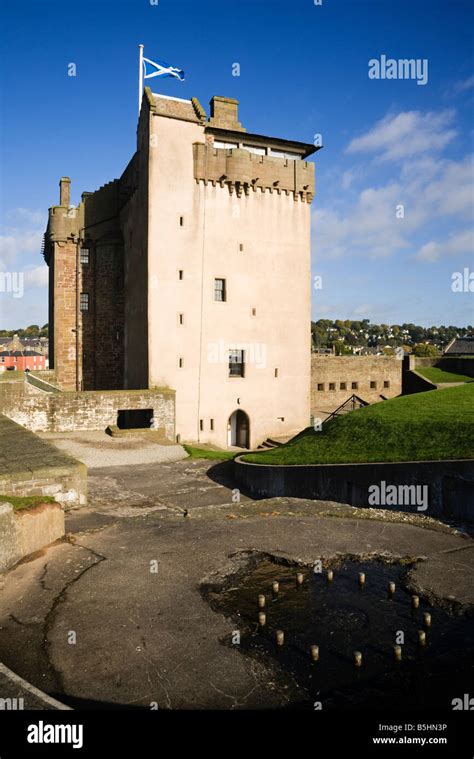 Broughty Ferry Castle, Broughty Ferry, Dundee, Scotland Stock Photo - Alamy