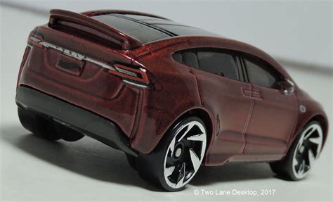 Hot Wheels Tesla Model X And Matchbox Fiat 500X