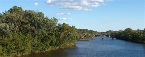 View of the Rappahannock River for kayaking - Hope and Glory Inn