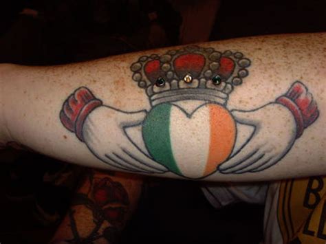 Aggregate 70+ claddagh celtic knot tattoo - in.coedo.com.vn