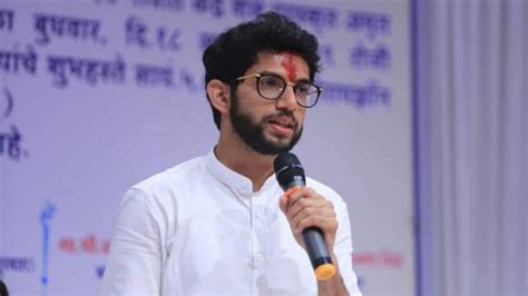 I T Raids Aaditya Thackeray S Close Aide Ahead Of Sanjay Raut S