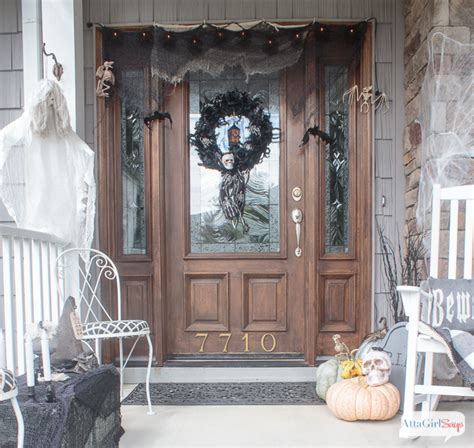 Diy Halloween Decorations For The Front Porch Atta Girl Says