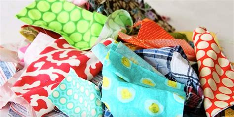 Watch These Brilliant Ideas For Using Those Scrap Fabrics You Ve Been Toting Around Fabric