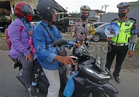 Sosialisasi Tertib Berlalu Lintas Untuk Tekan Kecelakaan Antara Foto