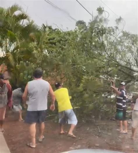 Chuva Forte E Vento Causam Estragos Em Pouso Alegre E Santa Rita Do