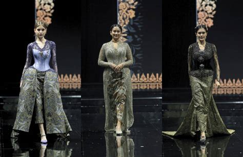 Fashion Batik Di Red Carpet Gala Transformasi Budaya Bangsa Jadi