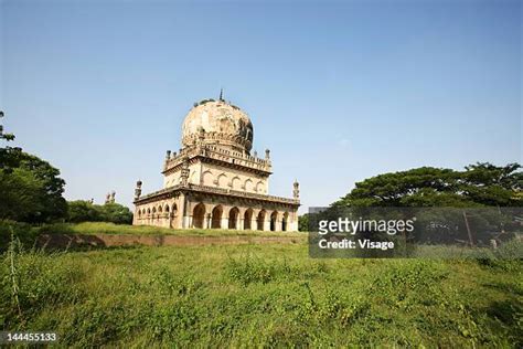 132 Qutub Shahi Tombs Stock Photos, High-Res Pictures, and Images ...