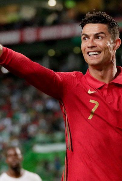 Cristiano Feliz Por Estar De Vuelta Con Portugal Dsports F Tbol