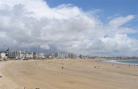 La Grande Plage Plages Mer Les Sables Dolonne Vendée Pays De