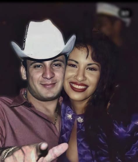 Pin De Lalo En Selena Quintanilla Y Valent N Elizalde Imagenes De