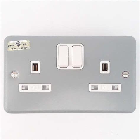 Solid Heavy Duty Mk 2 Gang Metal Clad 13a Switch Plug Socket Outlet For