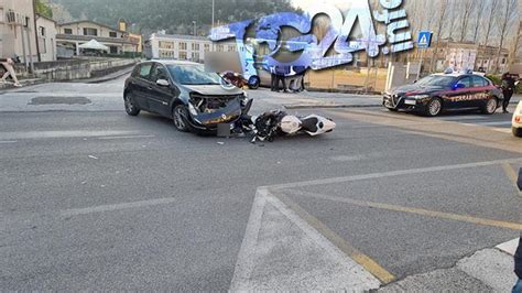 Ultimora Isola Del Liri Schianto Auto Moto A San Domenico Soccorsi