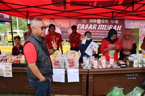 Bupati Budiman Kunjungi Pasar Murah Rangkaian Acara Hjl Ke Dan Hprl