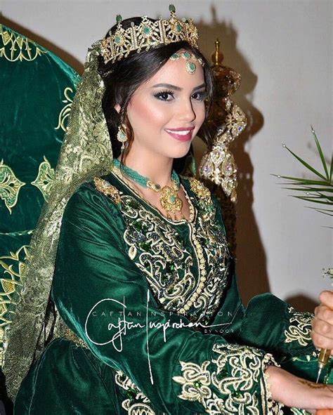 Caftan vert et doré Moroccan bride Moroccan dress Moroccan henna