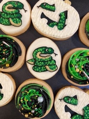 Step By Step Halloween Snake Sugar Cookies With Buttercream