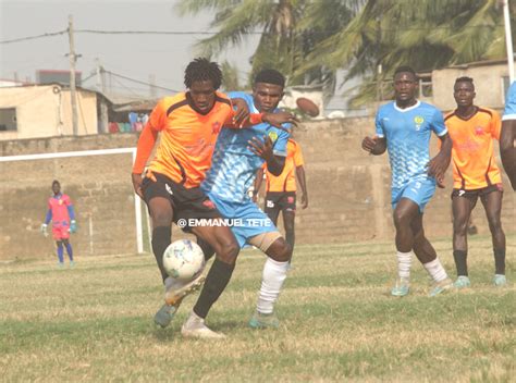 Togo D Les Affiches De La Huiti Me Journ E Foot Tg