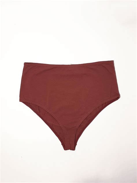 Sujetador Tirante Fino Y Braga Alta De The Nude Label Ecometas