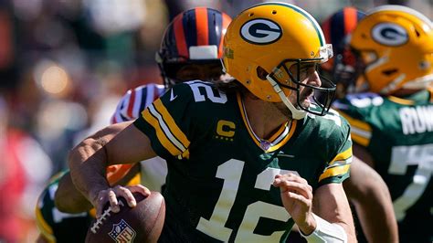 Packers' Aaron Rodgers has choice words for Bears fans after TD | Fox News