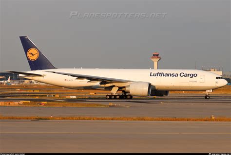 D ALFB Lufthansa Cargo Boeing 777 FBT Photo by Justin Stöckel ID