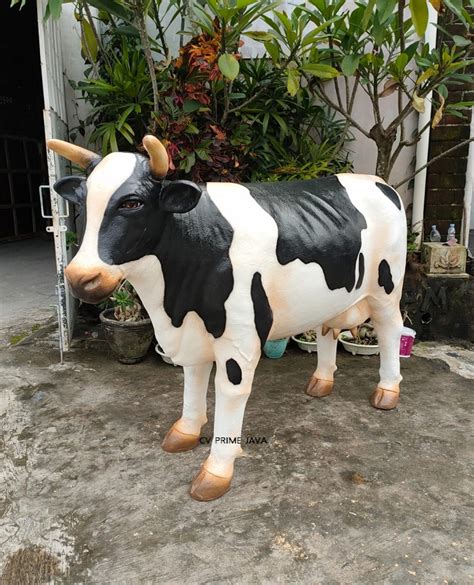 Statue Dairy Cow X X Cm C V Prime Java Indonesia Furniture