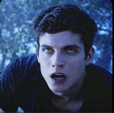 Isaac Lahey Teen Wolf Mtv Teen Wolf Isaac Teen Wolf Werewolf