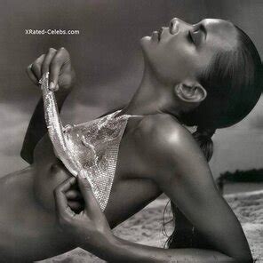 Nagie Celebrytki Alina Locklear Nude Tits 001 Porn Pic