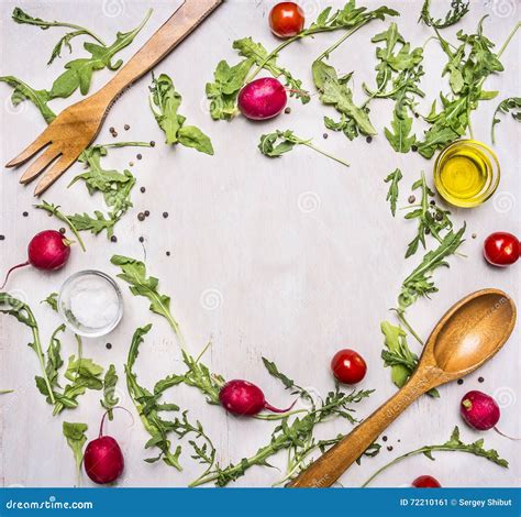 Gezond Voedsel Het Koken En Vegetarische Conceptensalade Met