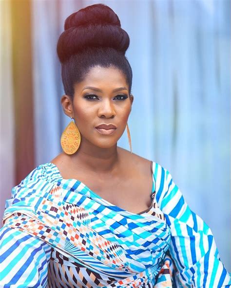 Stephanie Okereke Stuns In New Makeup Photo Celebrities Nigeria