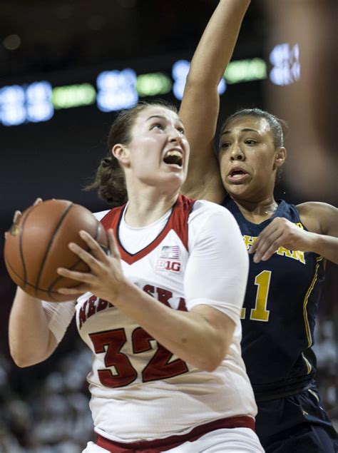 Nebraska Women S Basketball Team Lands Commit 2022 Guard Callin Hake