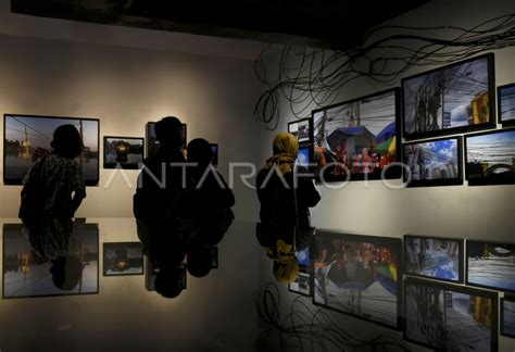 PAMERAN FOTO MERAKI ANTARA Foto