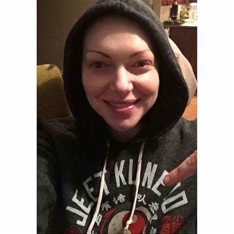 Pin De Kirsty Em Laura Prepon