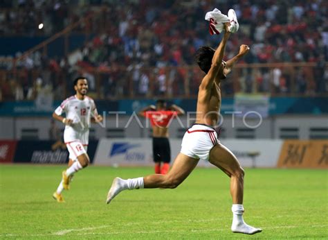 Sepak Bola Babak Besar Indonesia Vs Uni Emirat Arab Antara Foto