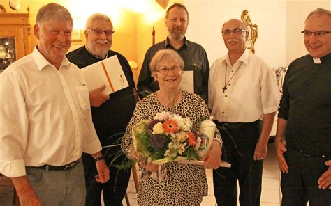 Ehrenzeichen für Gertrud Schäfer Verantwortlich leben solidarisch handeln