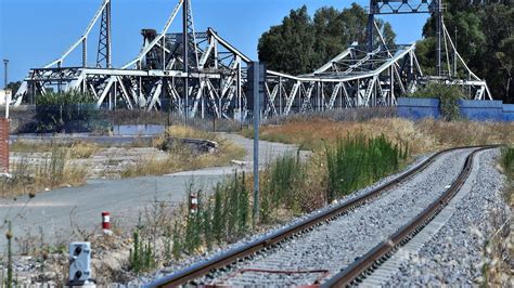 Puente de Hierro el Puerto de Sevilla invertirá 128 500 euros en 2023