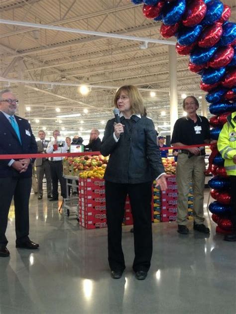 Manistee Meijer opens with community focus