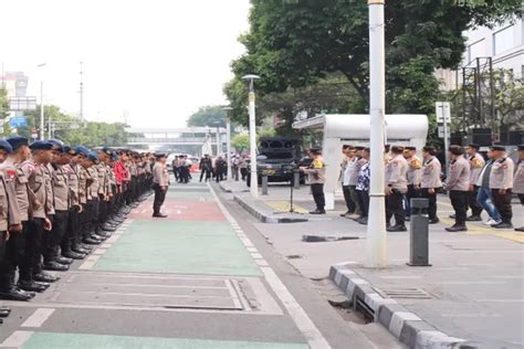 Personel Gabungan Tni Polri Dalam Operasi Tribrata Jaya Siap