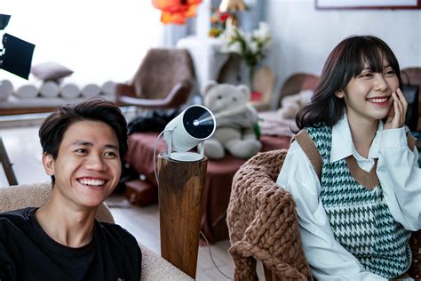 Samsung The Freestyle Projector lifestyle on Behance